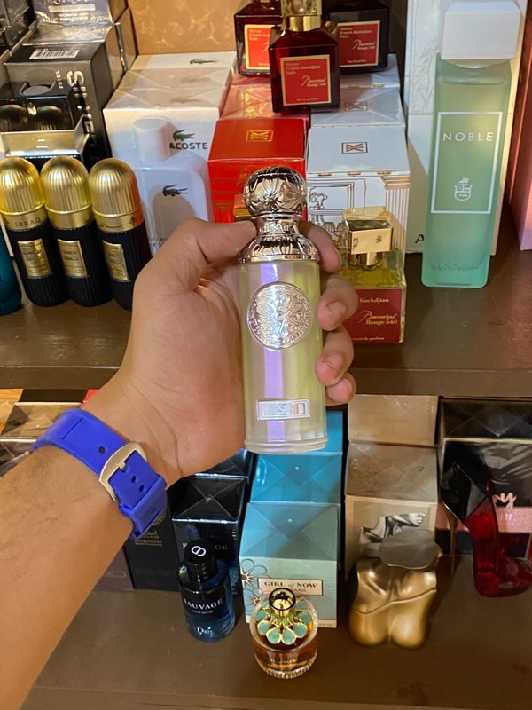 عطر قصة كوبي فيرست (Gissah First Copy) - تسوق الآن من في ثواني عطر قصة كوبي فيرست (Gissah First Copy) - متاح في هيبة للعطور