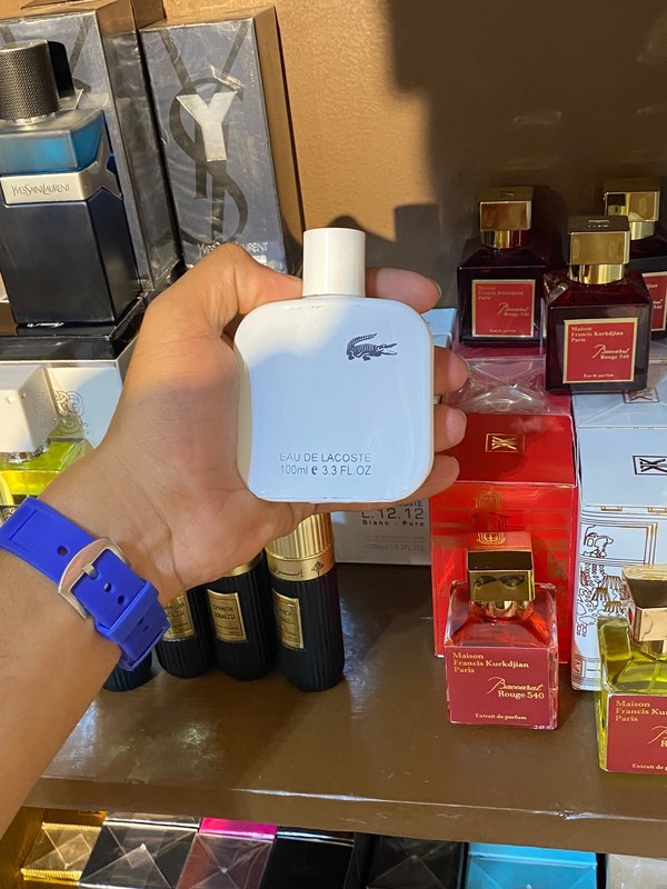 عطر لاكوست وايت الرجالي (Lacoste White) - تسوق الآن من في ثواني عطر لاكوست وايت الرجالي (Lacoste White) - متاح في هيبة للعطور
