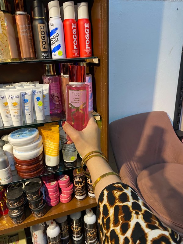 بادي سبلاش فكتوريا سيكريت (Victoria's Secret) - تسوق الآن من في ثواني بادي سبلاش فكتوريا سيكريت (Victoria's Secret) - متاح في هيبة للعطور